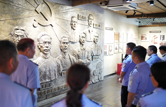 屏幕截图 2024-08-15 114114.png 屏幕截图 2024-08-15 114114.png