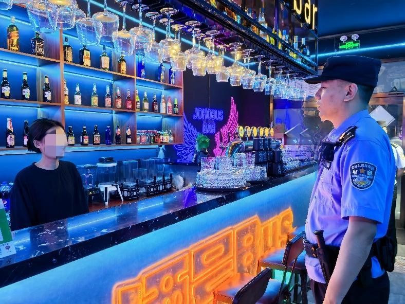 图2.jpg 图2.jpg