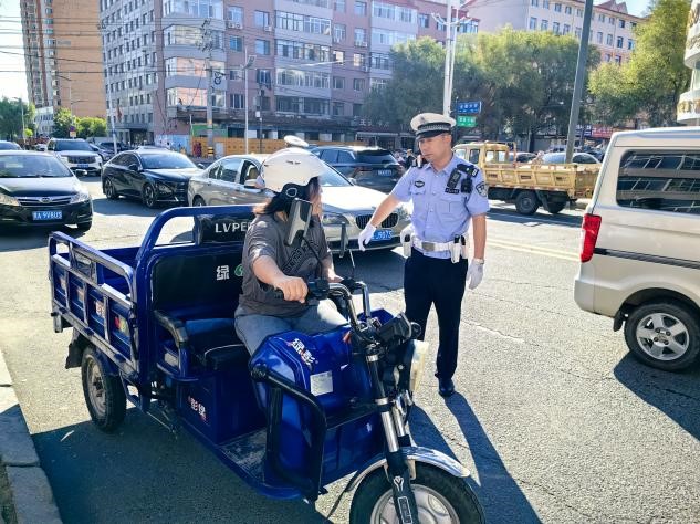 图片3.jpg 图片3.jpg