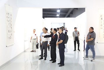 图片3.jpg 图片3.jpg